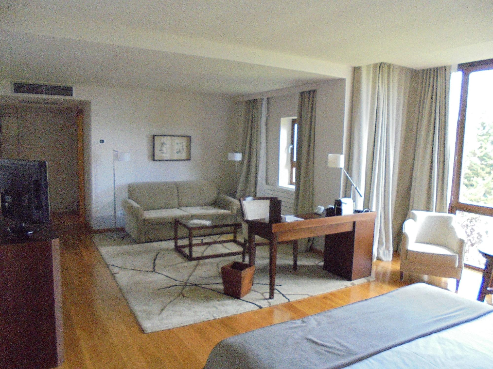 Parador De Argómaniz מראה חיצוני תמונה