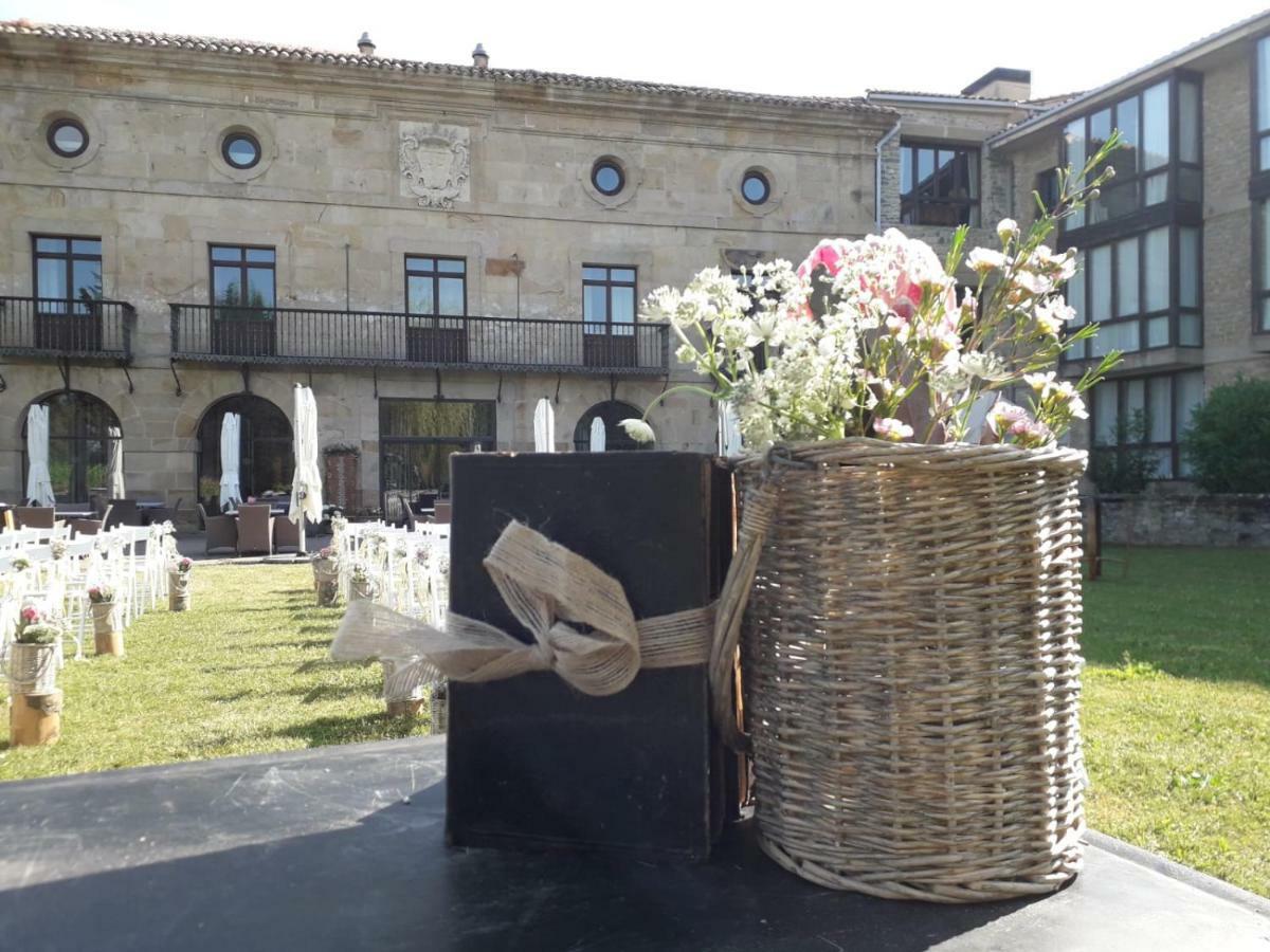 Parador De Argómaniz מראה חיצוני תמונה